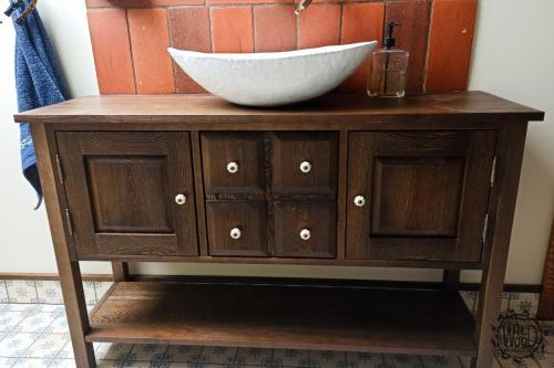 stolarz białystok, usługi stolarskie białystok, zabudowa łazienki białystok, meble do łazienki